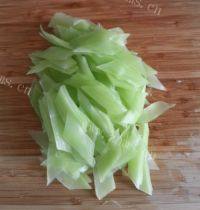 家常菜青笋木耳肉片做法图解3)
