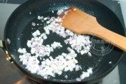 美味的番茄肉酱意粉做法图解6)