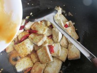 可口的风味孜然豆腐做法图解5)