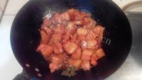 色香味浓的红烧肉做法图解7)