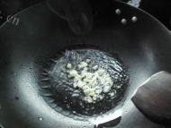 口感饱满的蒜香空心菜做法图解3)