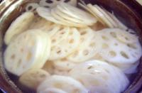 家常菜凉拌藕片做法图解5)