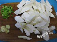 家常菜虾子焖茭白做法图解4)
