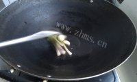 美味的花生焖猪尾做法图解5)