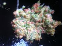 美味的鸡蛋火腿炒饭做法图解6)