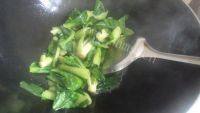 家常菜炒小青菜做法图解4)