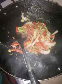 美味的爆香花蛤做法图解7)