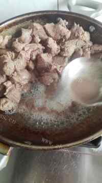 最爱的土豆烧牛肉做法图解3)