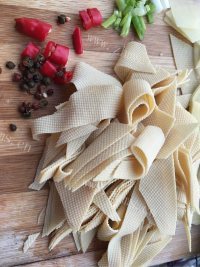 干豆腐炒白菜木耳做法图解2)
