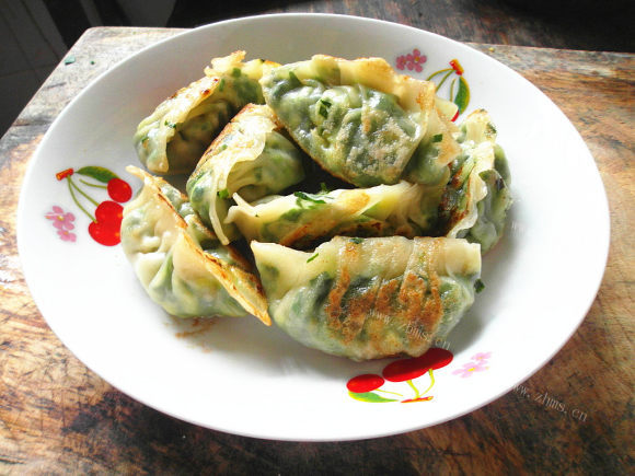 DIY韭菜鸡蛋煎饺