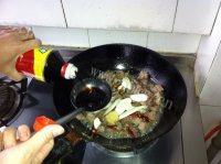 简单版土豆炖牛腩做法图解4)