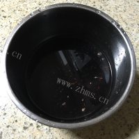 怀念的桂圆红枣黑米糕做法图解2)