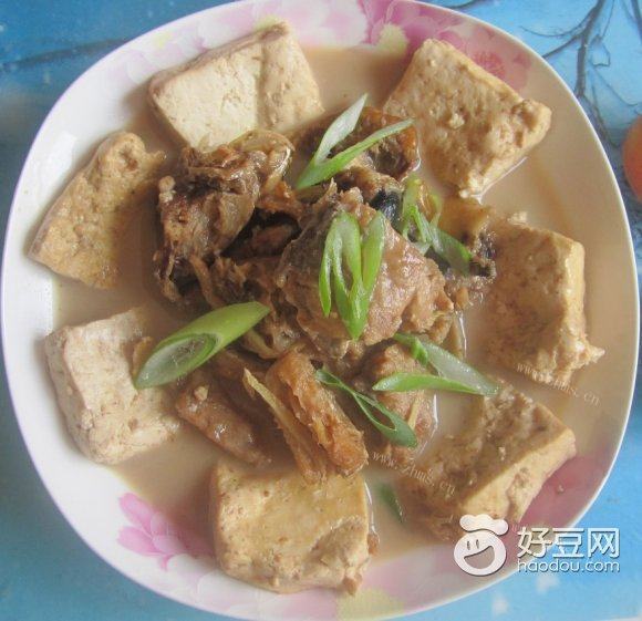 鱼干炖豆腐