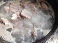 十分诱人的土豆烧排骨做法图解1)