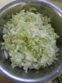 美味白菜鸡蛋饼做法图解3)