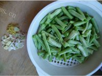 家常菜豆角炒肉做法图解2)