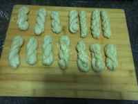 酥脆老北京麻花做法图解8)