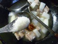 美味的排骨烧冬瓜做法图解8)
