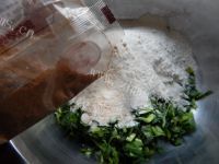香气浓郁的青菜煎饼做法图解6)