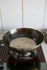 蘑菇鸡肉意面