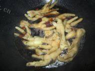 酥嫩酱鸡爪做法图解3)