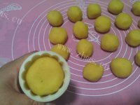 不错的美食玫瑰酱芯绿豆糕做法图解16)