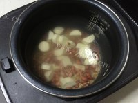 美味红豆莜麦粒粥做法图解3)