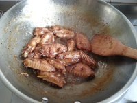 美味的可乐鸡翅做法图解9)