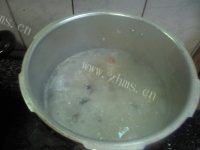「DIY美食」皮蛋瘦肉粥做法图解12)
