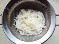 营养白萝卜豆腐瘦肉粥做法图解9)