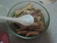 美味泡椒凤爪做法图解8)