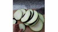香喷喷的蒜泥茄子做法图解1)