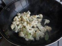家常菜麻辣花菜做法图解2)