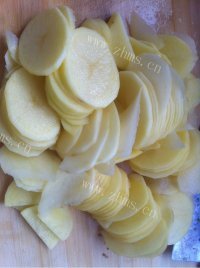 五味俱全的油炸原味土豆片做法图解2)