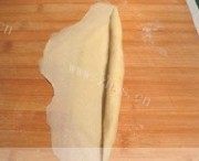 自制火腿玉米辫子包做法图解6)