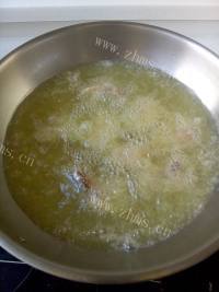 色味俱佳的糖醋排骨做法图解4)
