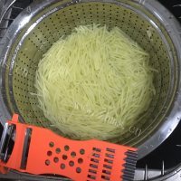唇齿留香的酸辣土豆丝做法图解1)