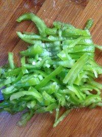 家常菜肉炒土豆片做法图解3)
