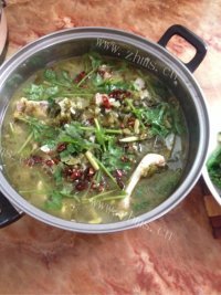 美味麻辣酸菜鱼头做法图解9)