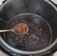 美味早餐红豆黑米粥