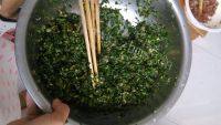 自制韭菜肉馅水饺做法图解5)
