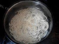 营养美食之西红柿打卤面做法图解6)