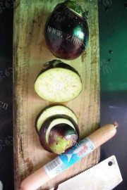 简单的盖浇茄饼做法图解1)