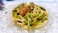 回味无穷的排骨豆角焖面