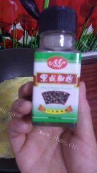 好吃的土豆闷蛋做法图解7)