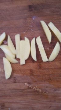 下饭的茄汁排骨（土豆里脊）做法图解3)