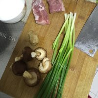 美味的酱肉包子做法图解2)