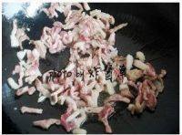 好吃的胡萝卜炒肉丝做法图解5)