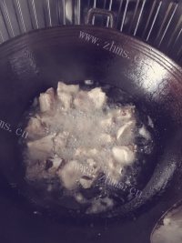 好吃的自制香辣排骨做法图解1)
