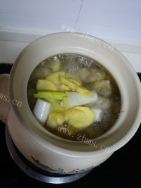 美味的土鸡汤做法图解5)